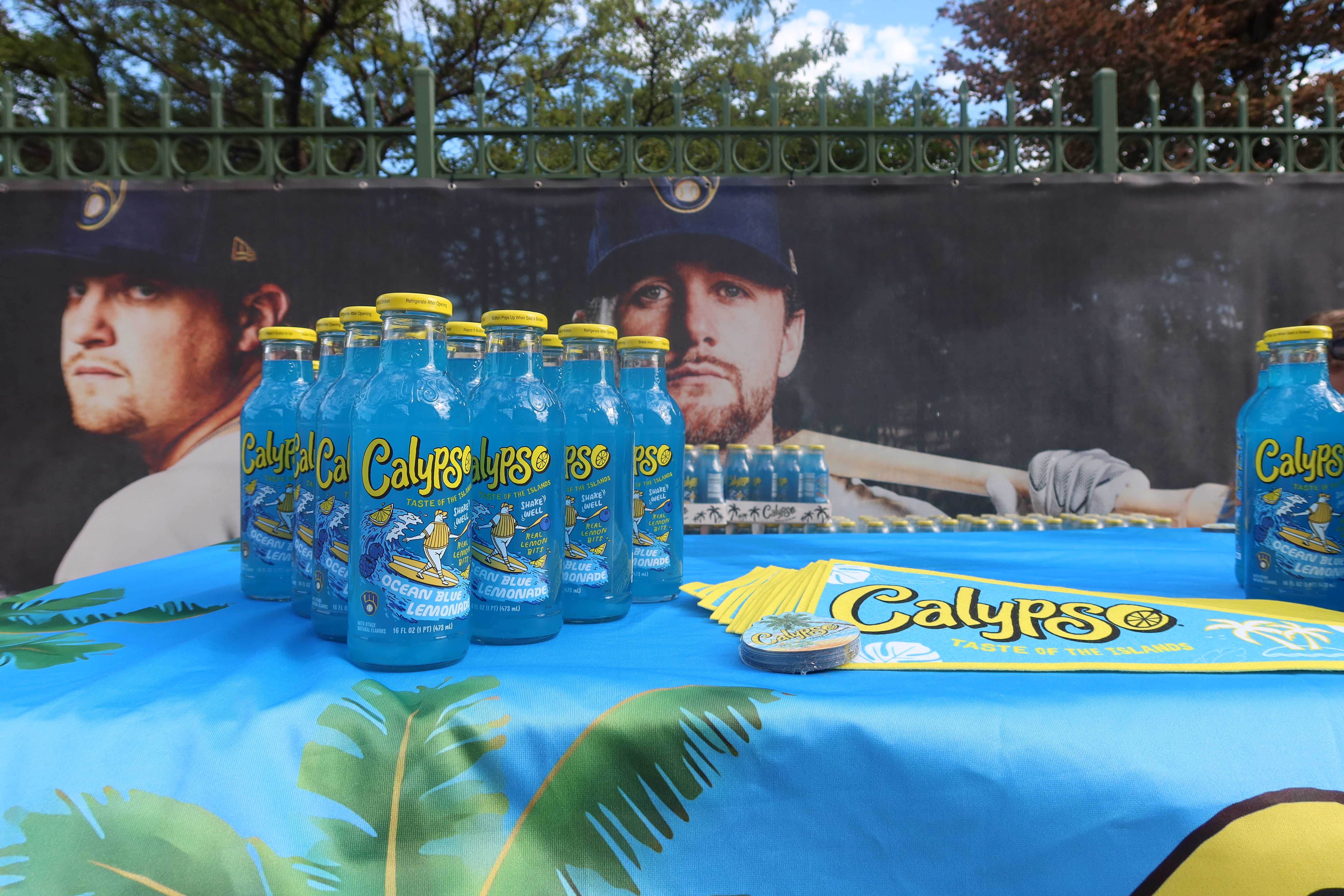 Calypso Lemonade rolls out limited-edition Brewers postseason bottle — WISN 12 Milwaukee