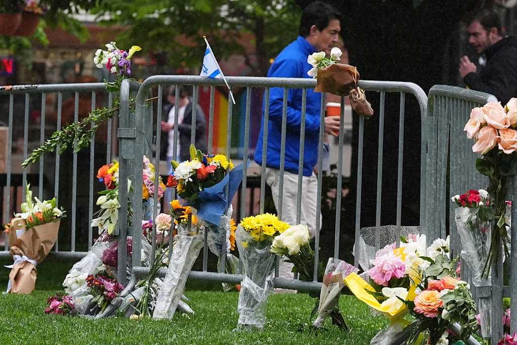 Man pleads guilty to federal hate crimes in deadly firebomb attack on Colorado demonstrators — Menomonee Falls Community news